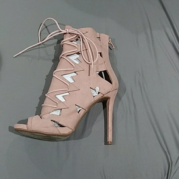 Heels - Picture 2 of 2